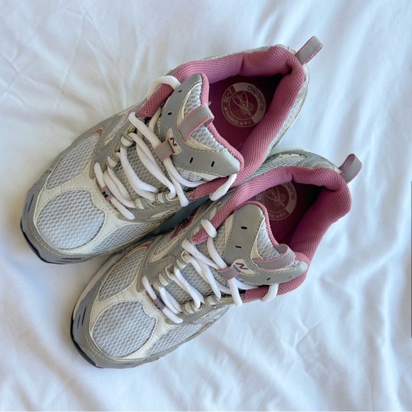 New Balance Runners 530 Pink Size 8 - Picture 3 of 8
